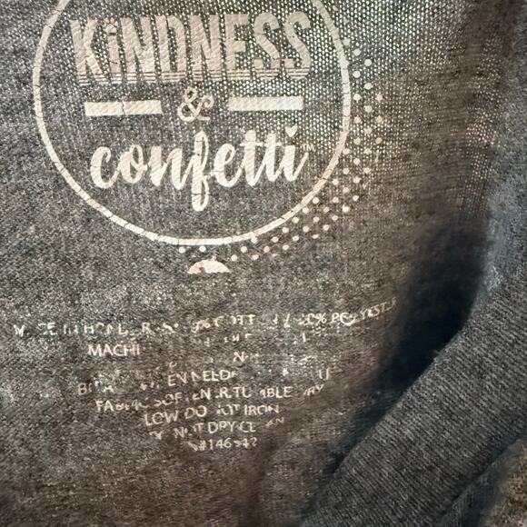 Kindness & Confetti "Dogs Are My Favorite People" Graphic Tee, Gray, Size Large - Picture 4 of 5